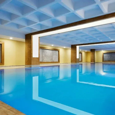 Best Corner Hotel 4*